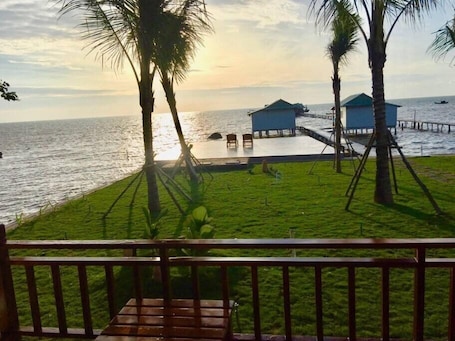 Family Room, Beach View | Beach/ocean view