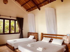 Minibar, desk, laptop workspace, soundproofing - Lotus Home (Phu Quoc)