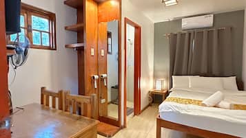 Habitación Deluxe doble, 1 cama doble | Ropa de cama de alta calidad y edredones de plumas