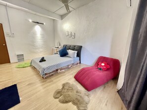 4 soverom, strykejern/-brett og internettilgang