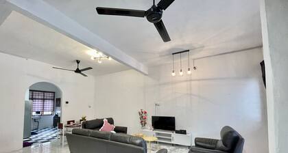 Cozy10#8pax#netflix#nearaeonalmabukitmertajam#5kmtoiconic