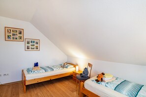 2 Schlafzimmer, Bügeleisen/Bügelbrett, kostenloses WLAN, Bettwäsche