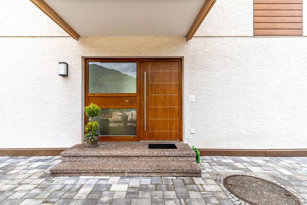 تفاصيل الفندق من الخارج