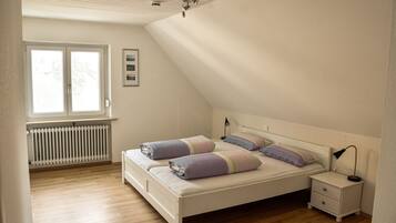 2 bedrooms, free WiFi, bed sheets