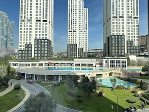 Apartamento standard, 1 quarto, vista para a piscina, no pátio | Roupas de cama de algodão egípcio, roupas de cama premium