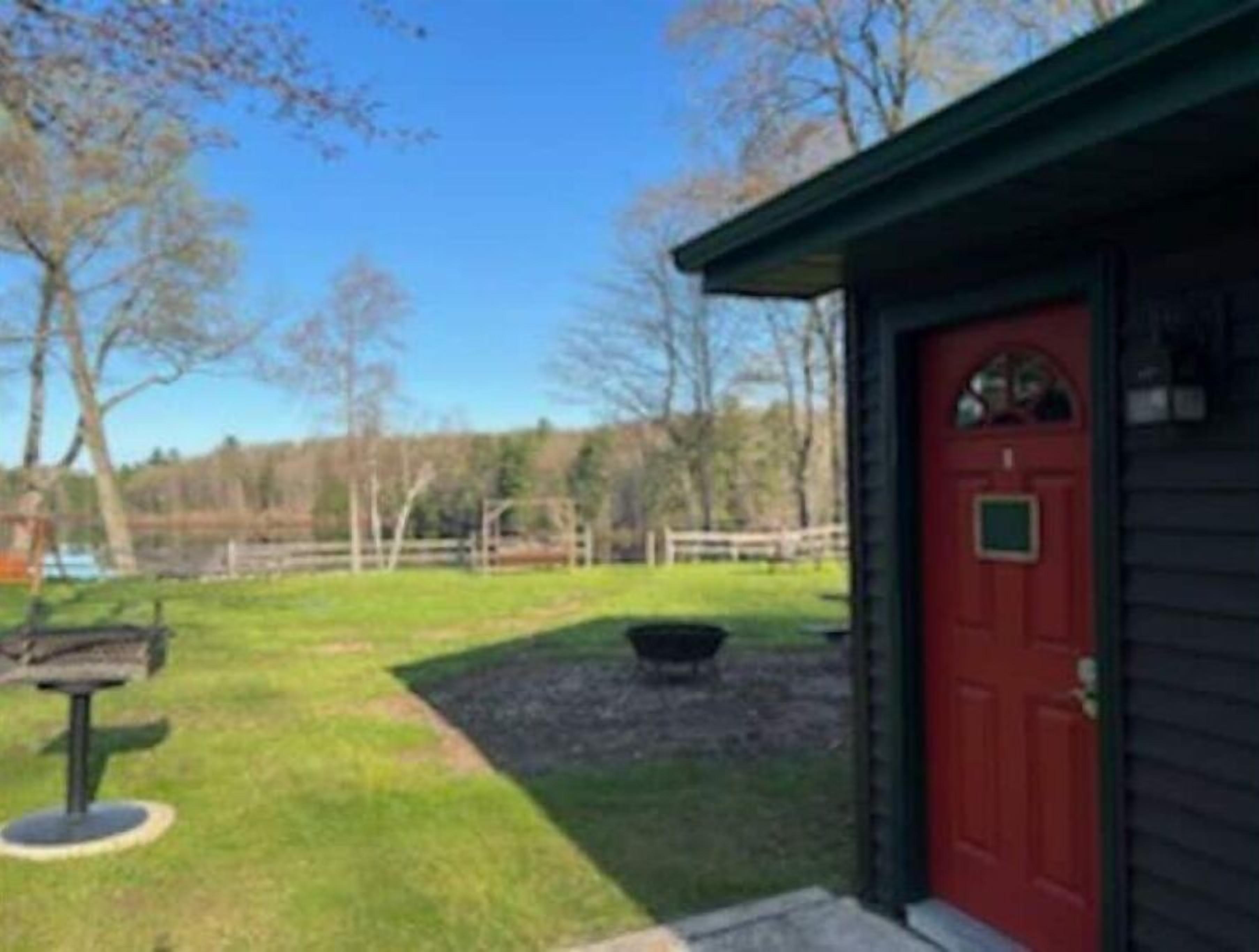 2 Br Cabin Vacation Rental In Lake Ann, Michigan Vrbo Property 3417309