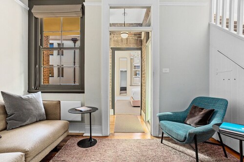 Stylish heritage home The Rocks