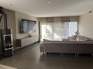 TV, DVD player, ping pong