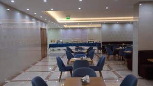 Restaurant - Al Azmi 116 Hotel (Sharjah)