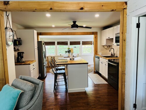 Beach access Cozy Cottage