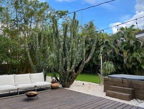 Terrace/patio - Villa Lumi @_lumicollection (Fort Lauderdale)