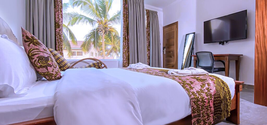 Free WiFi, bed sheets