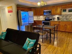 Interior - 2 bedroom/2 bathroom Basement Apartment (Lawrenceville)