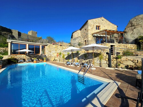 CASA DO PENEDO CASTLE HOUSE