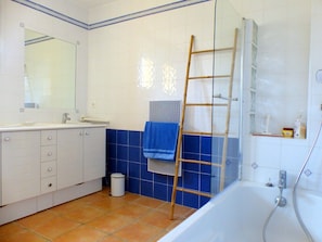 Hair dryer, towels