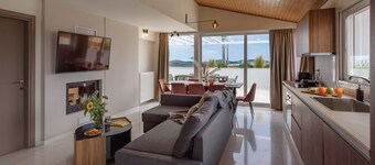 Akali apartment Airport by Airstay