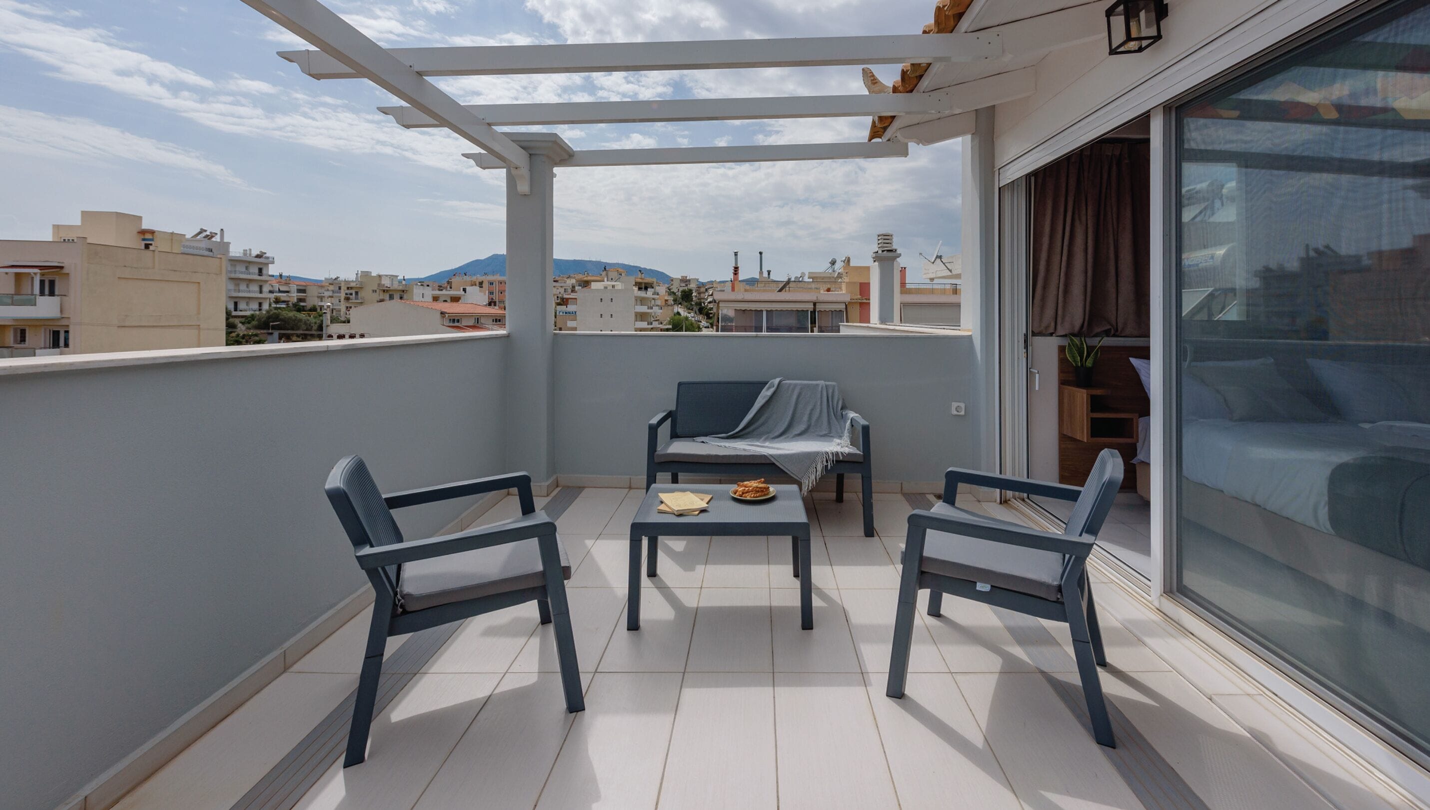 Gác Superior | Hiên