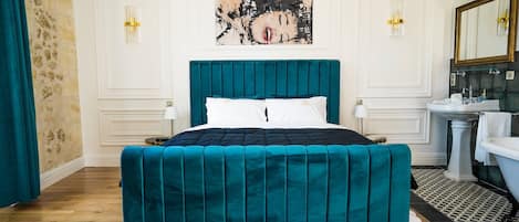 9 chambres, lit parapluie, Wi-Fi, draps fournis