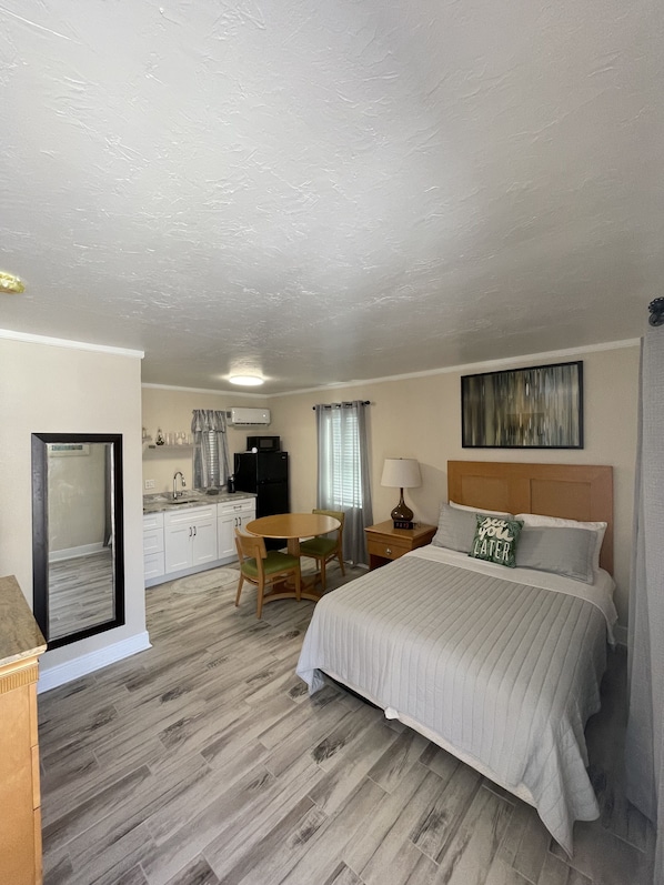 1 habitación, cuna de viaje, wifi gratis y ropa de cama
