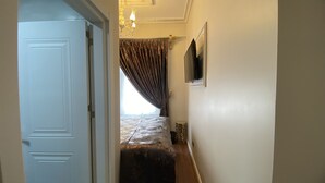 Interior - Solomons Mansion (Istanbul)
