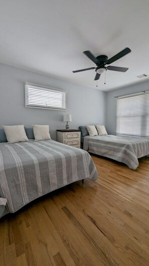 3 bedrooms, free WiFi, bed sheets
