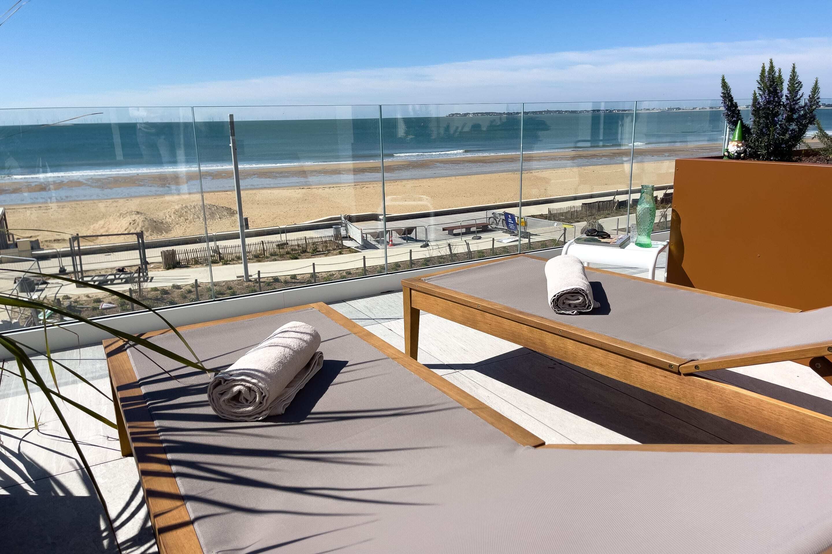 Deluxe Apartment, Terrace, Beach View (Entre ciel et mer) | Property grounds