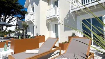 Deluxe-Apartment, Terrasse, Strandblick (Entre ciel et mer) | Unterkunftsgelände