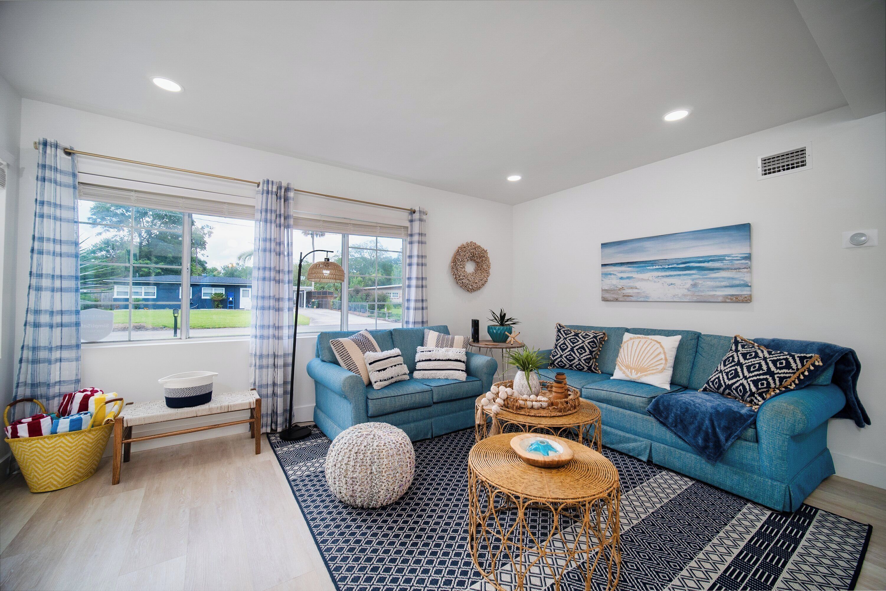 Seaside Serenity~By Jax Beach & Mayo ~Sleeps 8~King&Pet Friendly