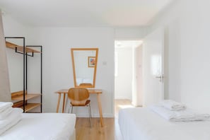 2 Schlafzimmer, Schreibtisch, Internetzugang, Bettwäsche