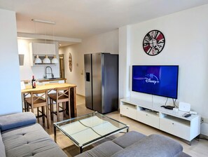 Smart TV, books