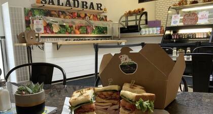 2 Bedroom Condo above Local Gym- Close to Gorge!!!