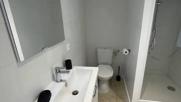 Een douche, een haardroger