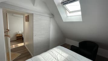 2 slaapkamers, een bureau, geluiddichte muren