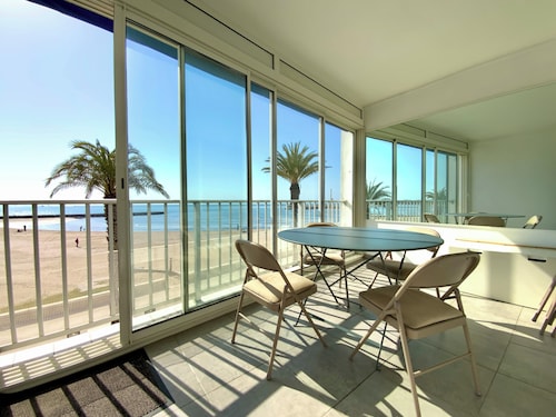 Appartement Mar e Souleu avec Terrasse et Vue Mer au Grau du Roi
