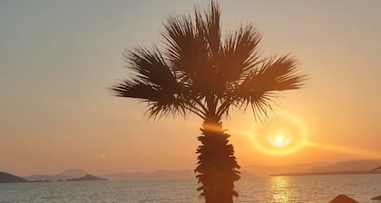 Stunning Suite in Ölüdeniz with Seaview And Pool