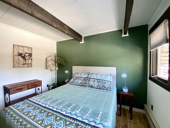 2 bedrooms, WiFi, bed sheets