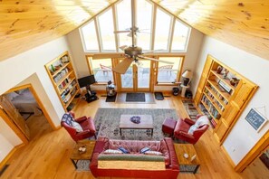 Living area - Silver Lake Cabin w/ Own Lake near Cooperstown (New Berlin)