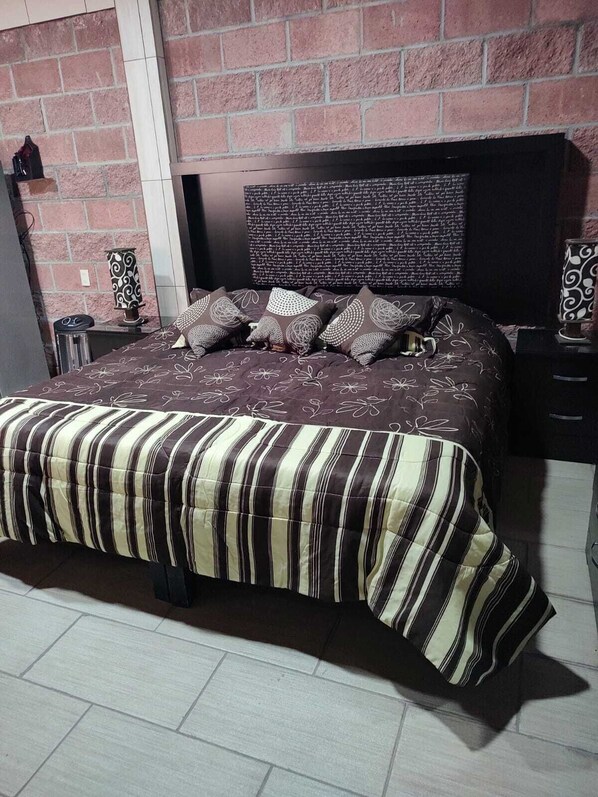 Elite Apartment | 1 bilik tidur, peralatan tempat tidur premium, gebar bulu kapas 