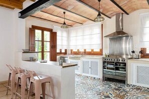 Fridge, microwave, oven, dishwasher - Quiet pool villa with chill out area, barbecue near Llucmajor, YourHouse Can Rosillo (LLucmajor)