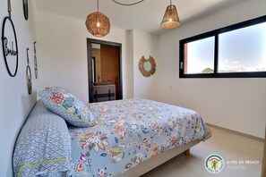 3 bedrooms, iron/ironing board, free WiFi, bed sheets - Villa Neuve, Climatisée; Grande Piscine, Lieu Calme (Ruoms)