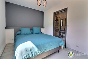 3 bedrooms, iron/ironing board, free WiFi, bed sheets - Villa Neuve, Climatisée; Grande Piscine, Lieu Calme (Ruoms)
