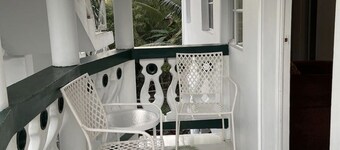 Grand Supreme One Bedroom with Full Kitchen