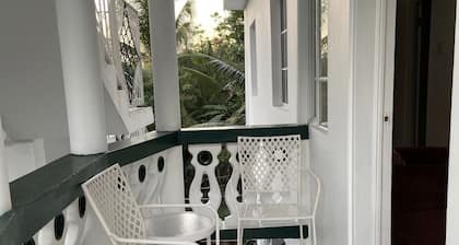 Grand Supreme One Bedroom with Full Kitchen