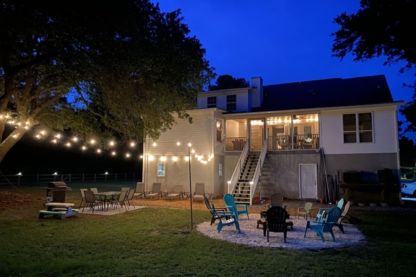 屋外ダイニングエリア