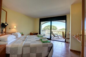 6 室のベッドルーム、アイロン / アイロン台、WiFi、ベッドシーツ