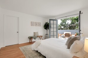 4 Schlafzimmer, Reisekinderbett, WLAN, Bettwäsche