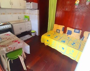 Economy Chalet, 1 Double Bed | Private kitchen | Fridge, microwave, oven, blender - Recanto Primavera Ubatuba (Ubatuba)