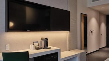 Classic Room, 1 Queen Bed with Sofa bed