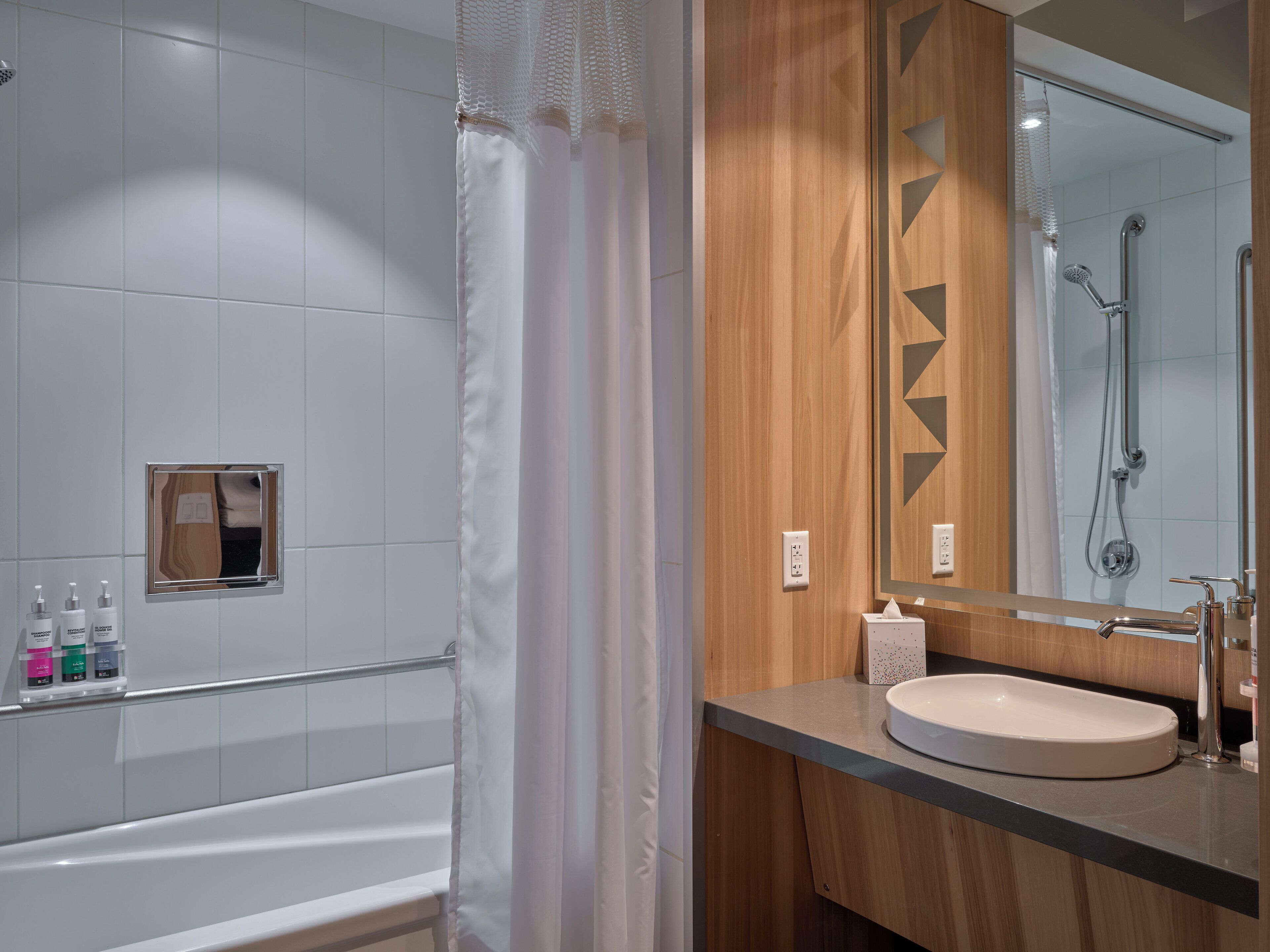 Photo - Alt Hotel Calgary University District