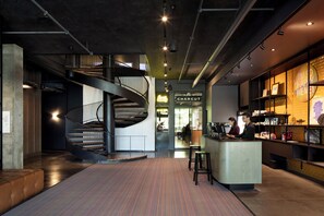 Reception - Alt Hotel Calgary University District (Calgary)